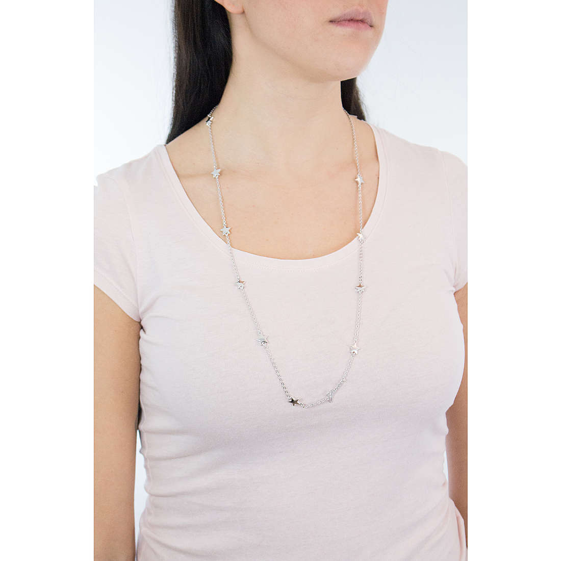 Guess necklaces Starlicious woman UBN84021 wearing