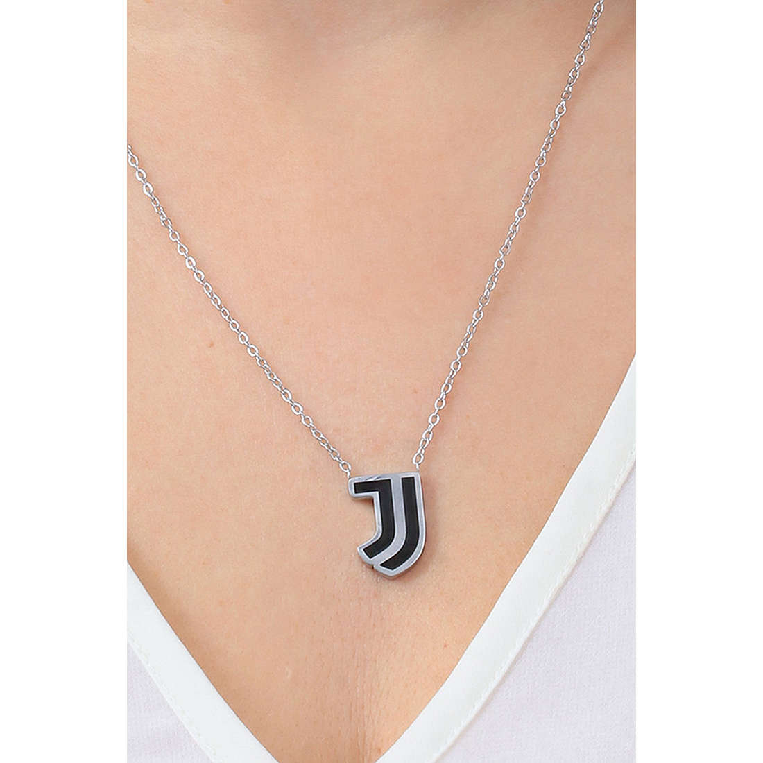 Juventus necklaces Gioielli Squadre woman B-JC002DAN wearing