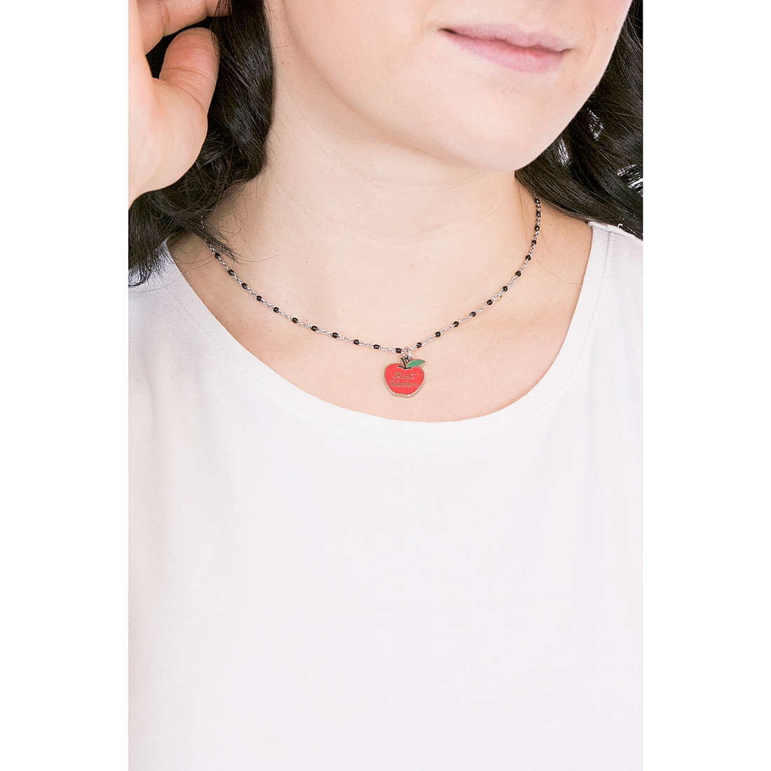 Kidult necklaces Love woman 751163 wearing