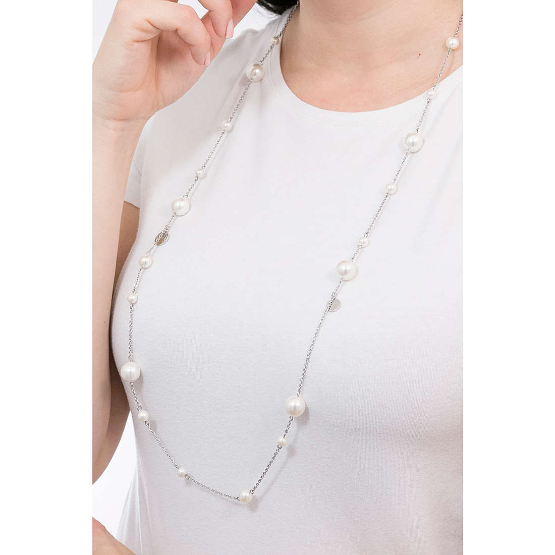 Liujo necklaces woman LJ1468 wearing