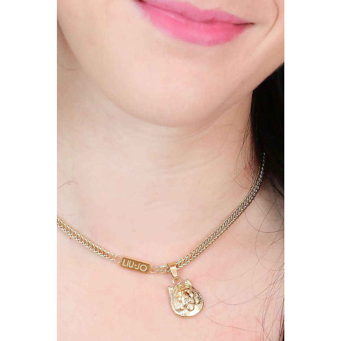 Liujo necklaces woman LJ1861 wearing
