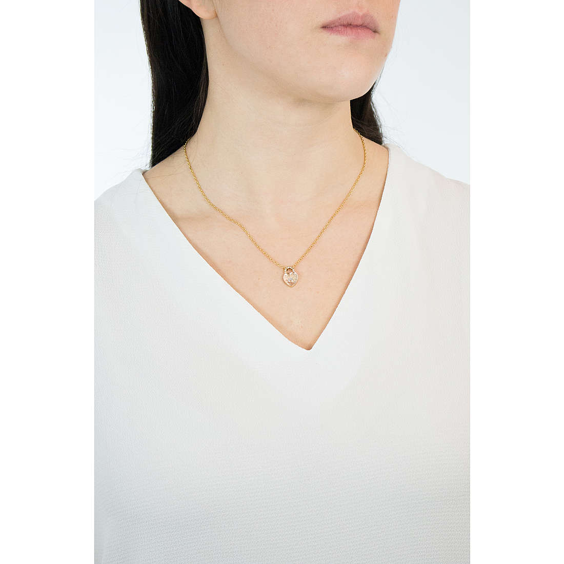 Michael Kors necklaces Logo woman MKJ7026710 wearing