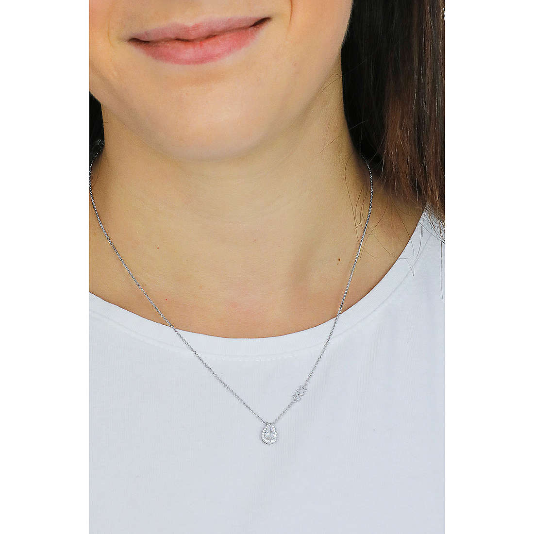 Michael Kors necklaces Premium woman MKC1453AN040 wearing