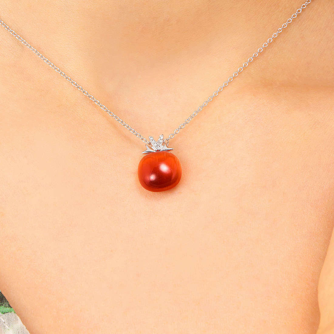 Morellato necklaces Gemma woman SAKK108 wearing