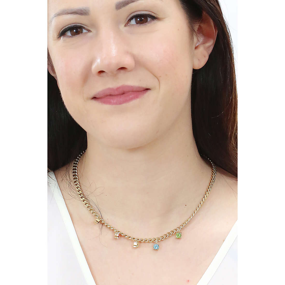 Morellato necklaces Poetica woman SAUZ01 wearing
