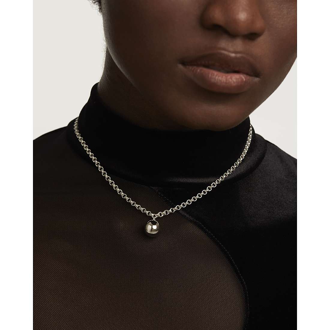PDPaola necklaces Super Future woman CO02-428-U wearing