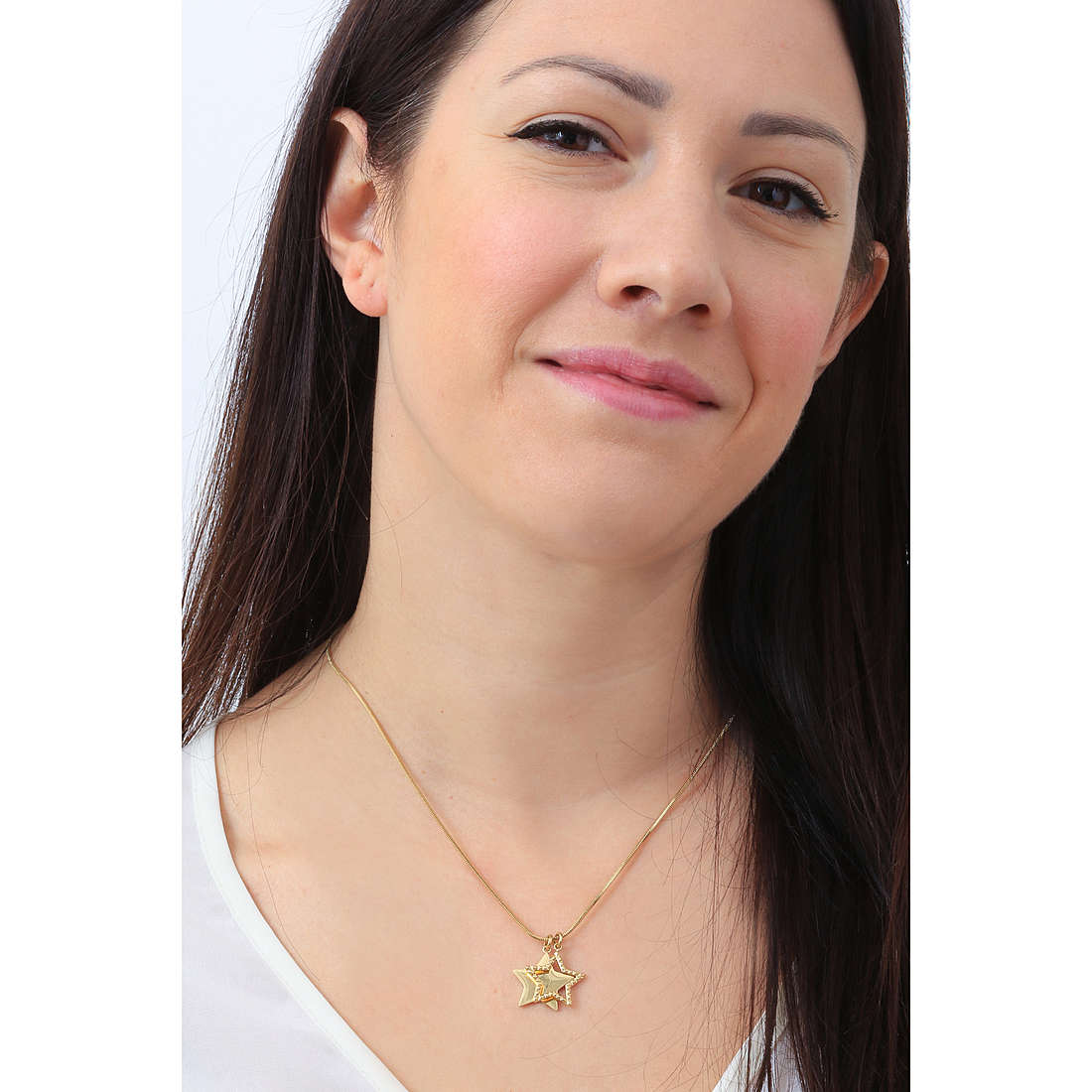 Sagapò necklaces Message woman SSG08 wearing