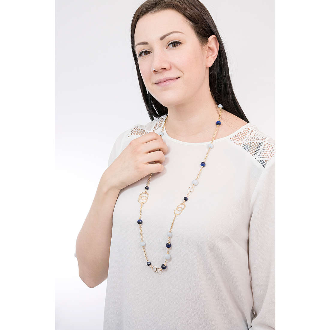 Sovrani necklaces Cristal Magique woman J5703 wearing