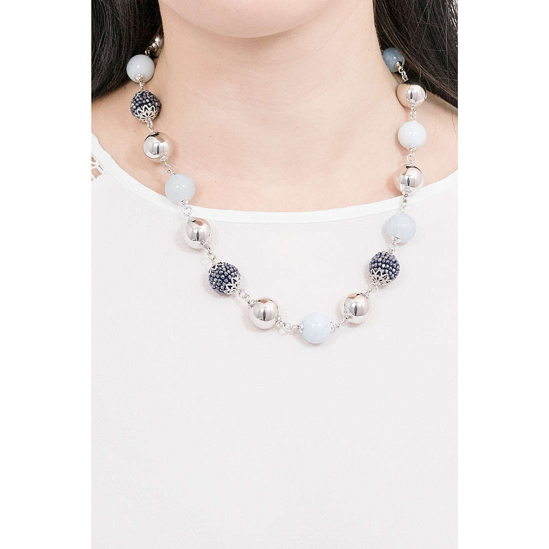 Sovrani necklaces Cristal Magique woman J6140 wearing