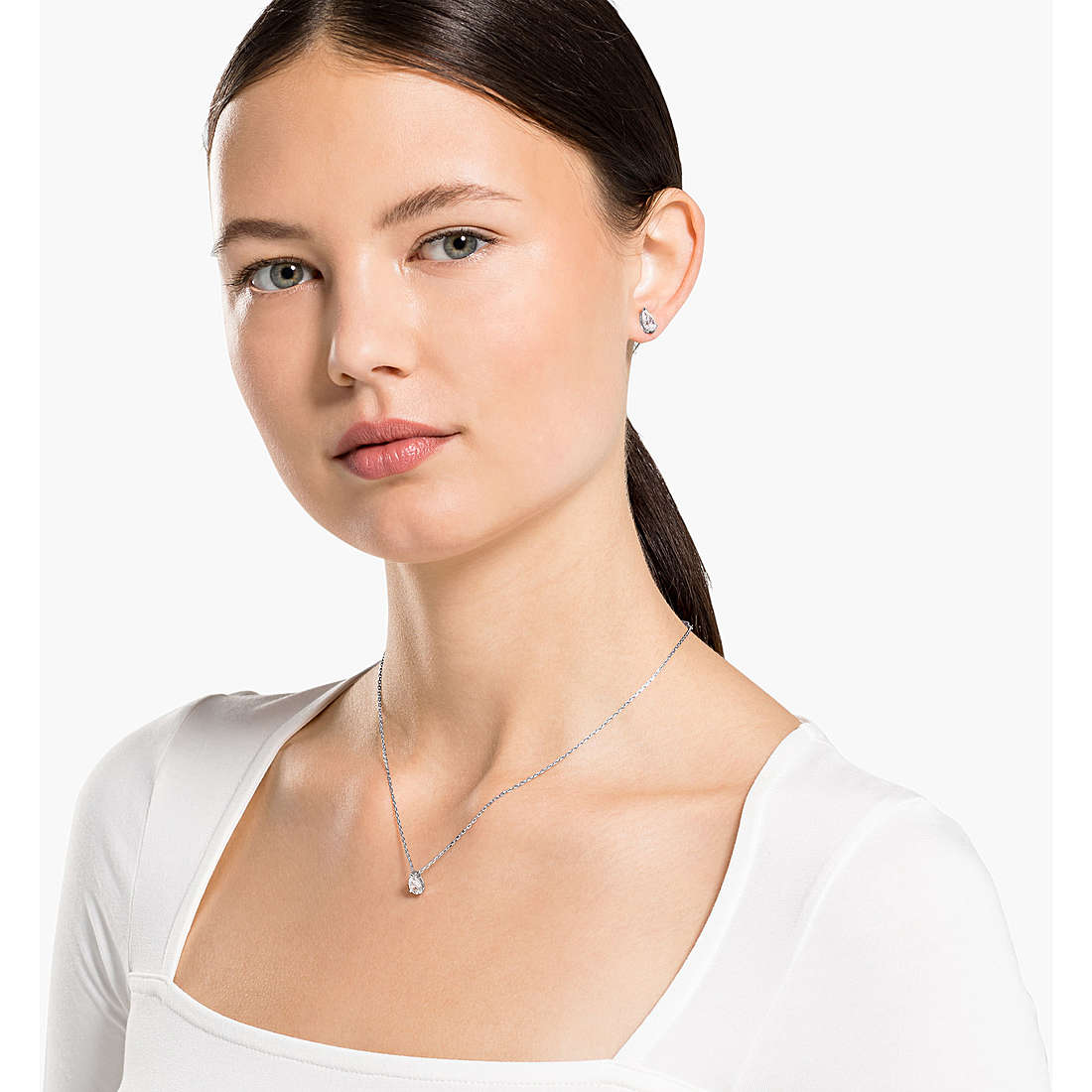 Swarovski necklaces Attract woman 5569174 wearing