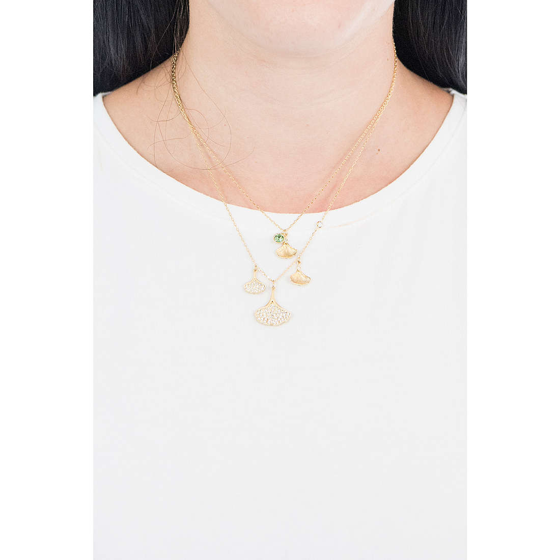 Swarovski necklaces Stunning woman 5527079 wearing
