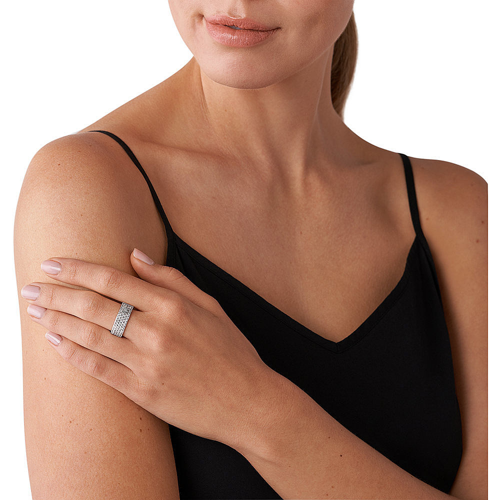 Michael Kors rings Premium woman MKC1555AN040506 wearing