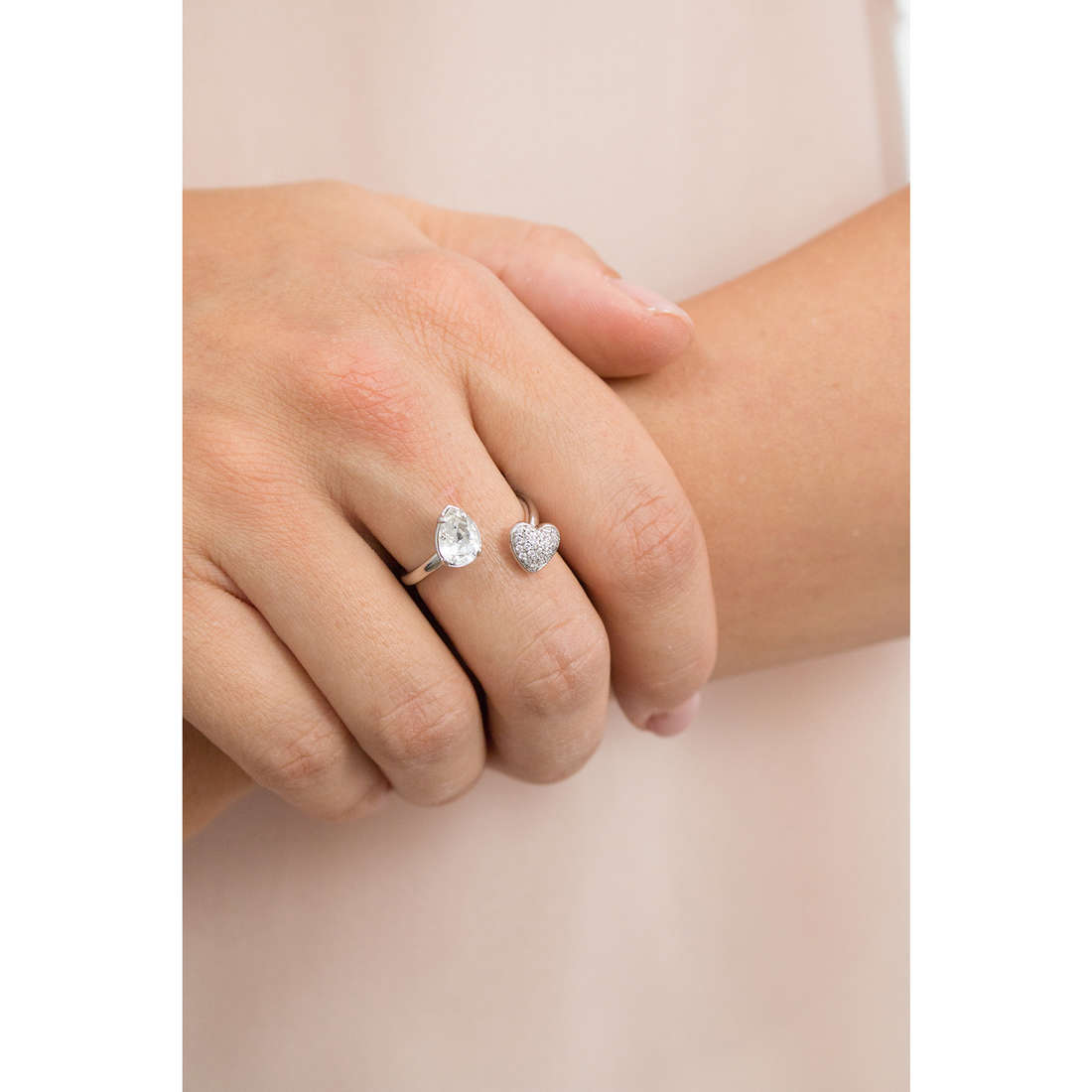 Brosway rings Affinity woman BFF52C wearing