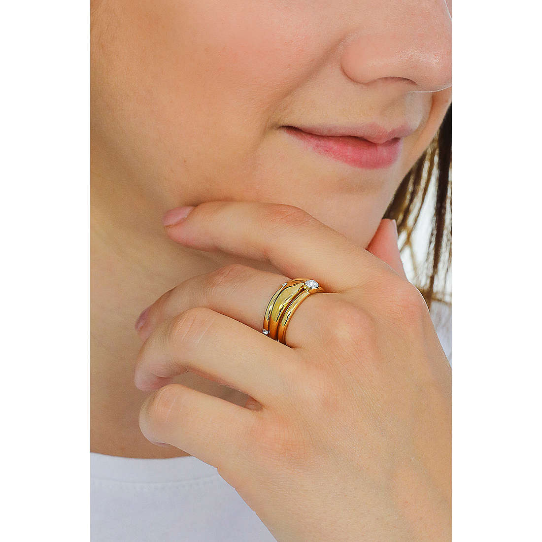 Brosway rings Symphonia woman BYM96A wearing