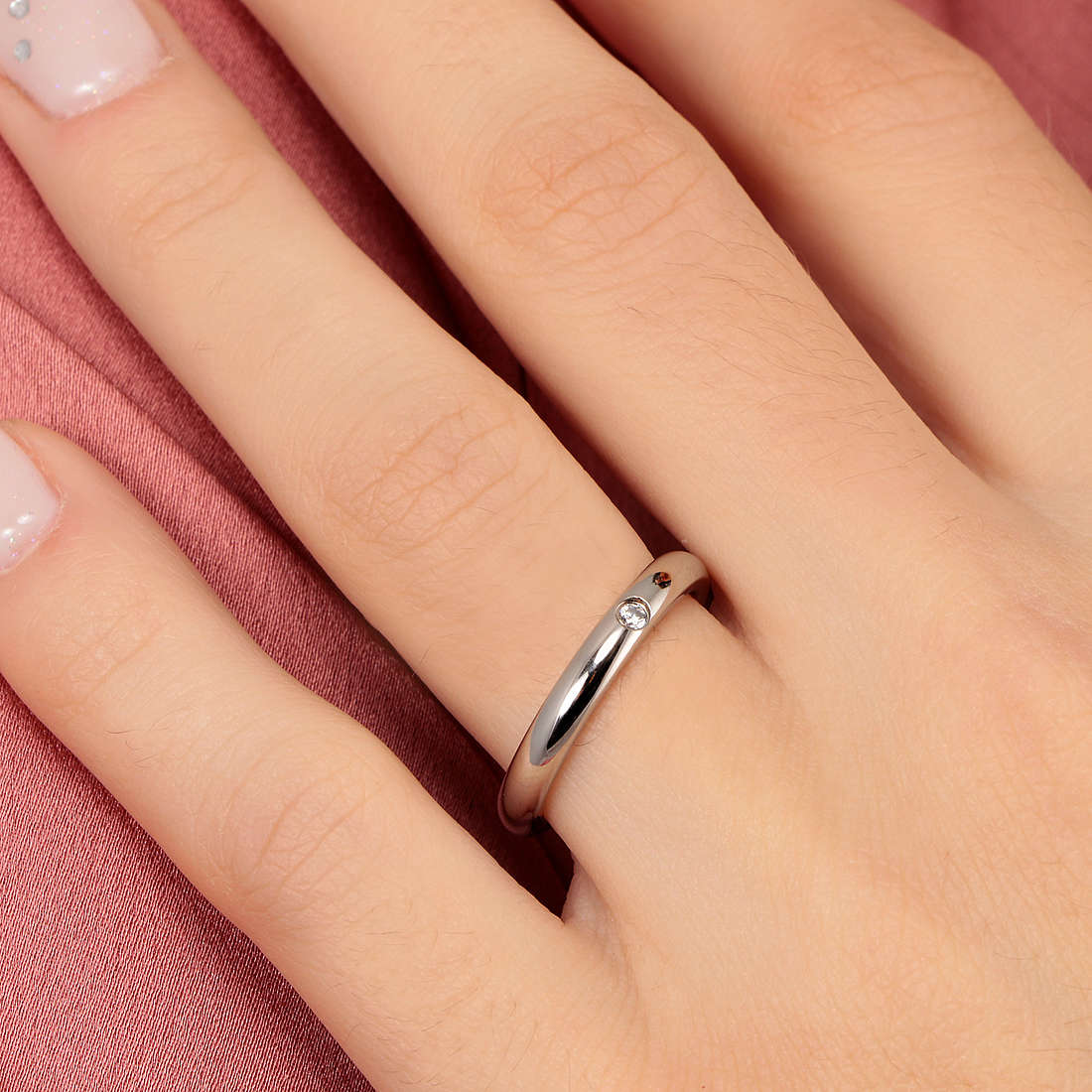 Morellato rings Love Rings woman SNA46012 wearing