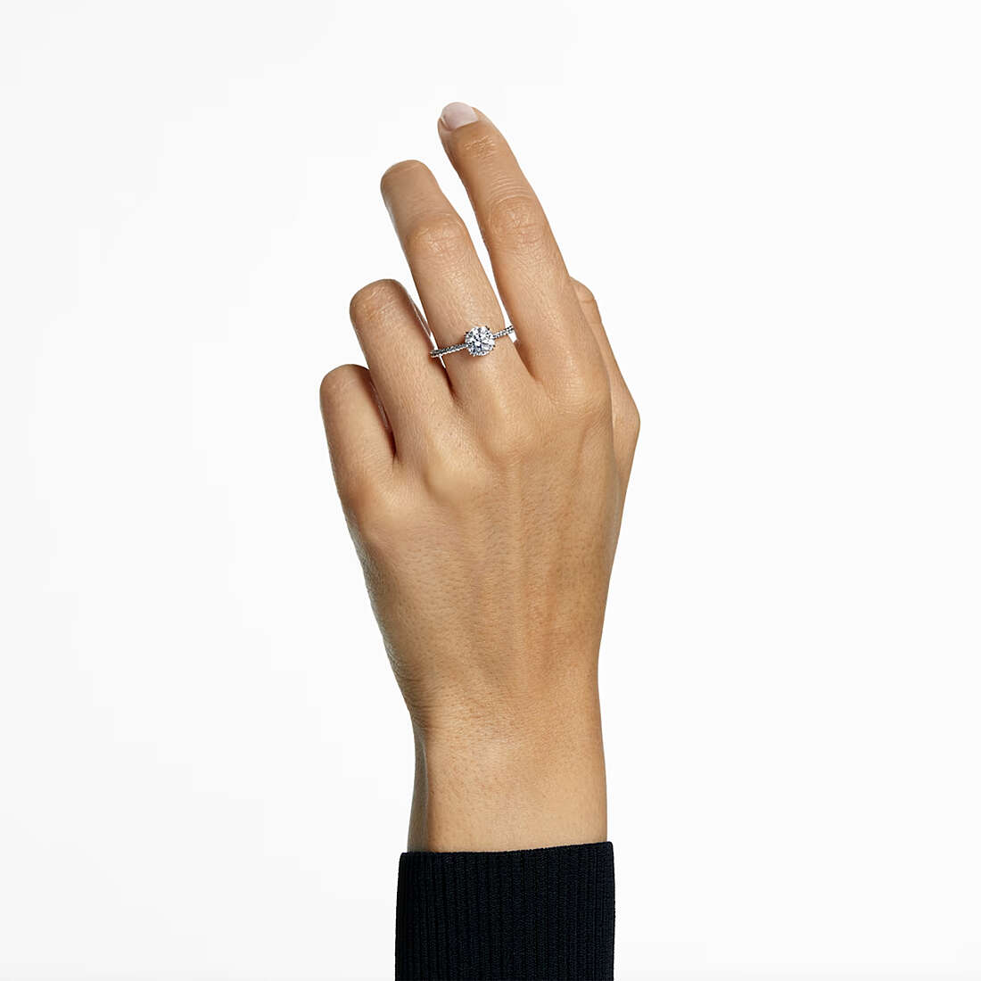 Swarovski rings Constella woman 5645250 wearing