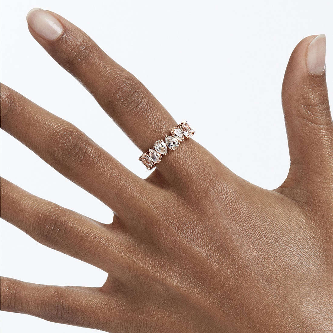 Swarovski rings Vittore woman 5586163 wearing