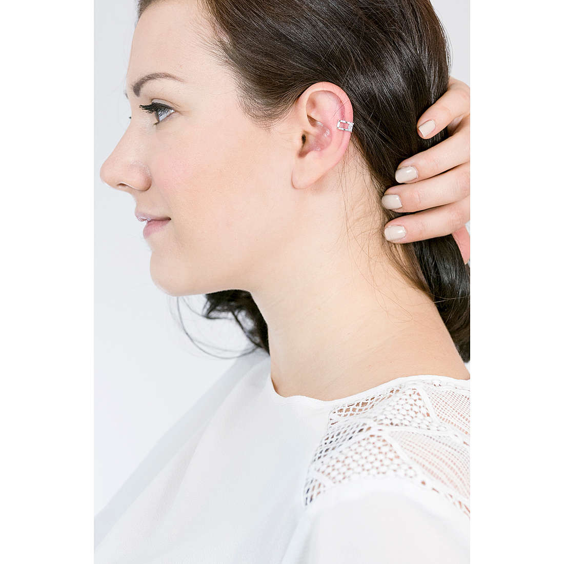 Ania Haie earrings Glow Getter woman E018-06H wearing