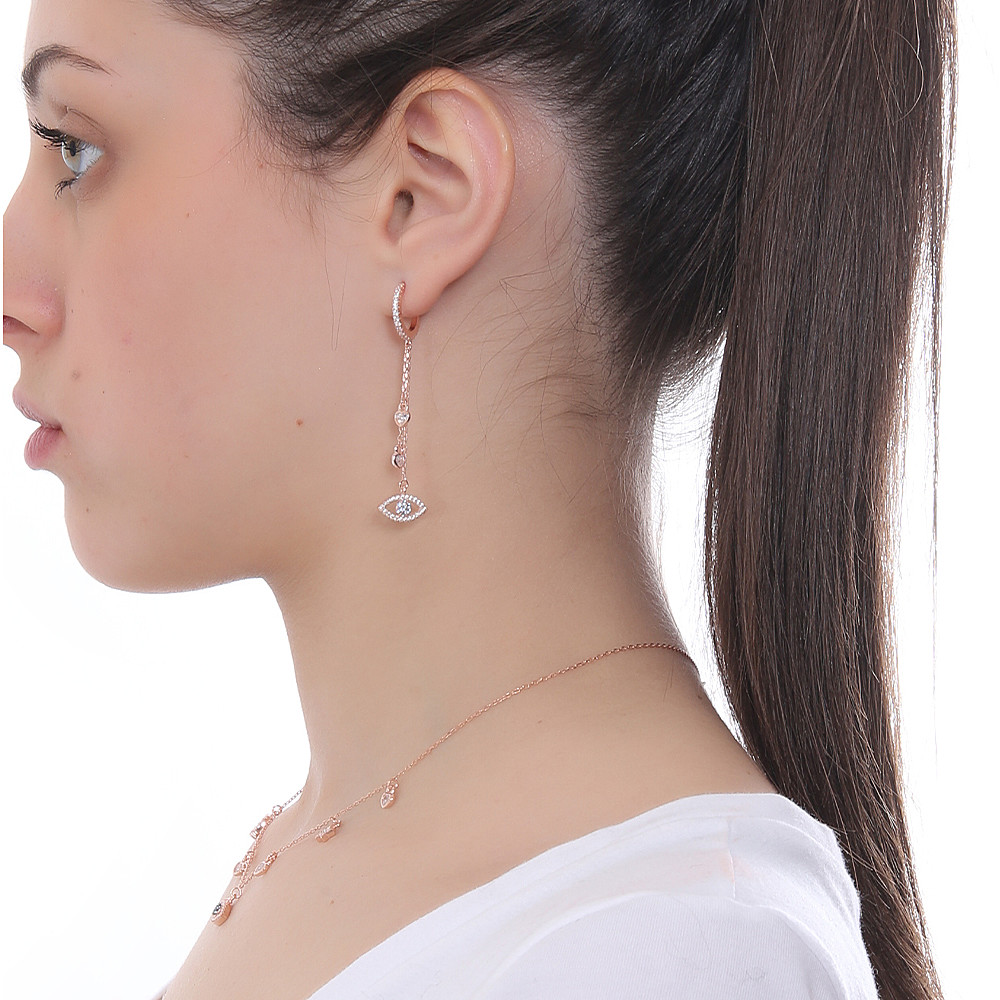 Boccadamo earrings Gaya woman GM022RS wearing