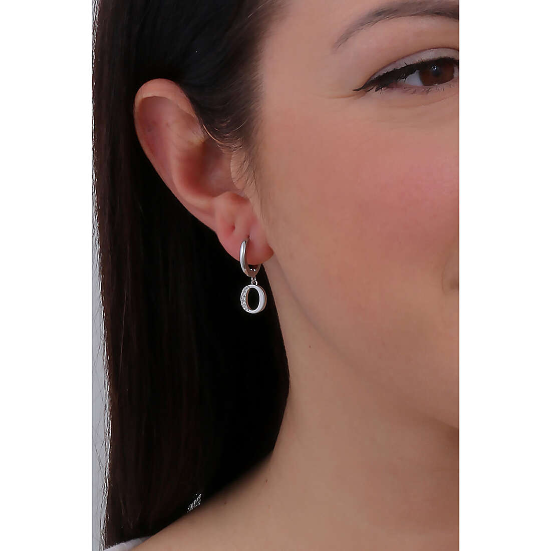 Brosway earrings Chakra woman BHKE071 wearing