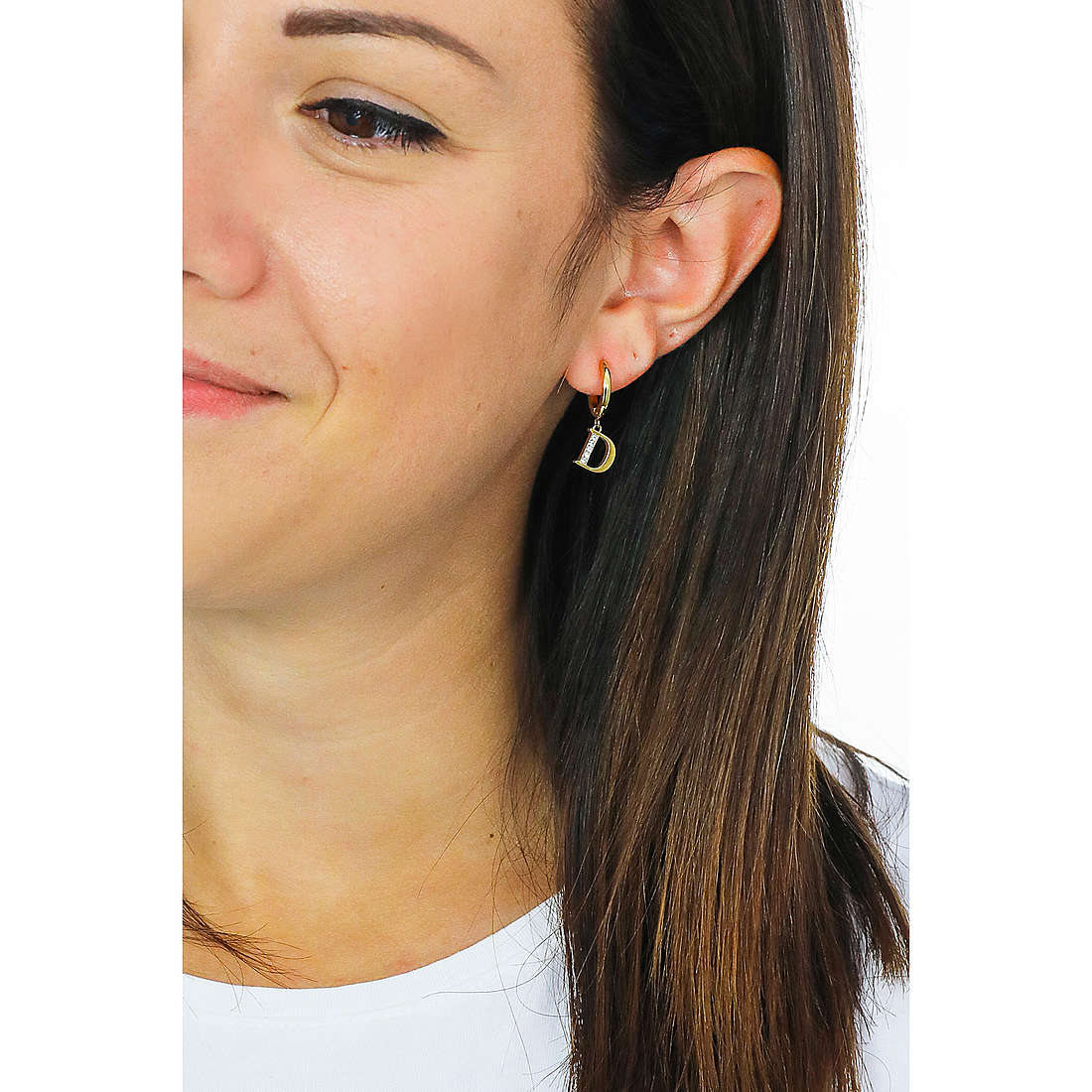 Brosway earrings Chakra woman BHKE086 wearing