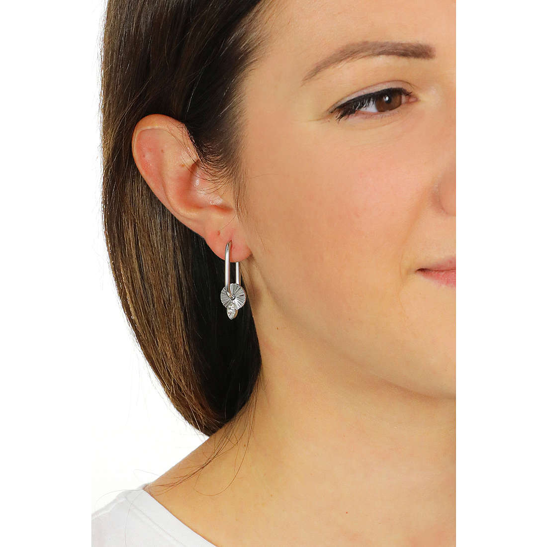 Brosway earrings Chakra woman BHKE109 wearing