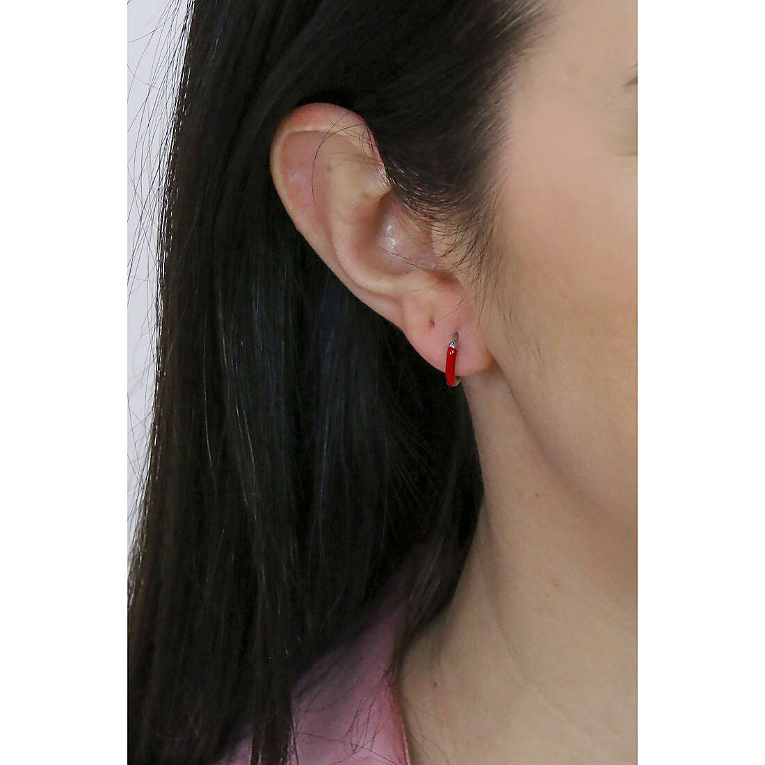 Brosway earrings Symphonia woman BYM115 wearing