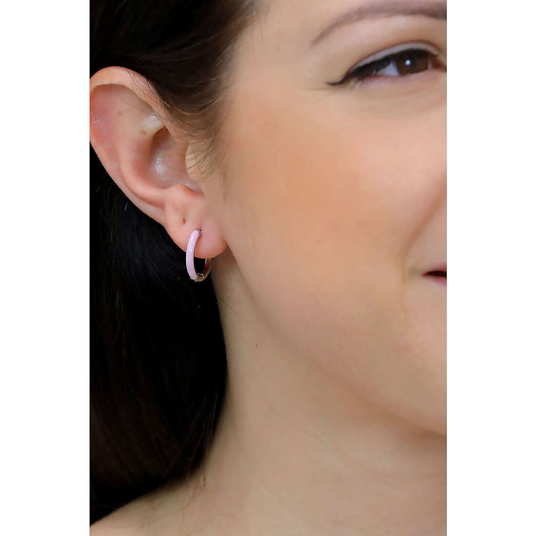 Brosway earrings Symphonia woman BYM120 wearing