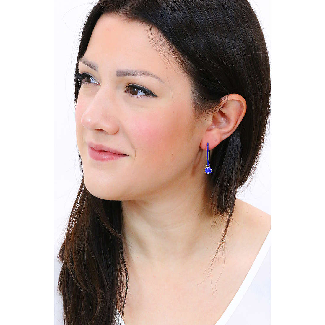 Brosway earrings Symphonia woman BYM130 wearing