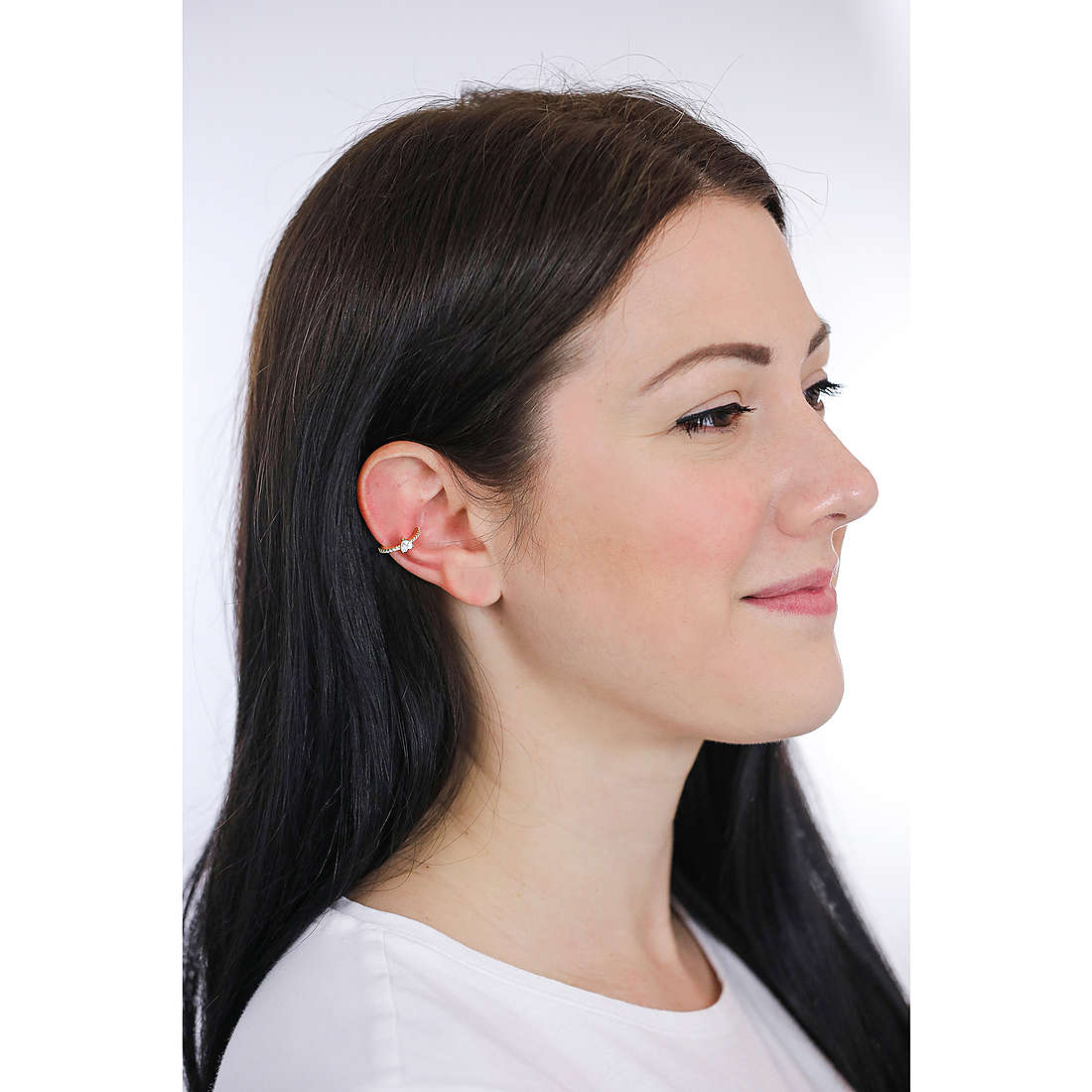 Rebecca earrings Golden ear woman SGEOOB10 wearing