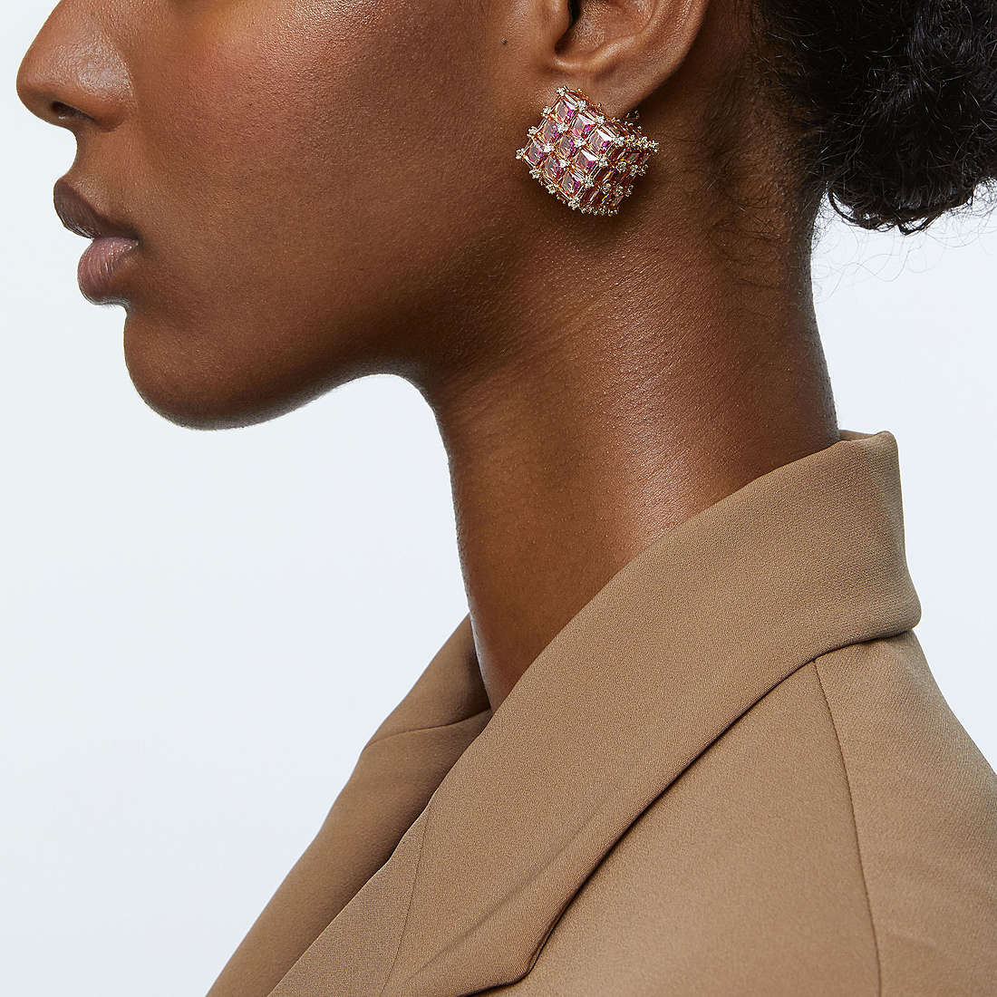 Swarovski earrings Curiosa woman 5599826 wearing