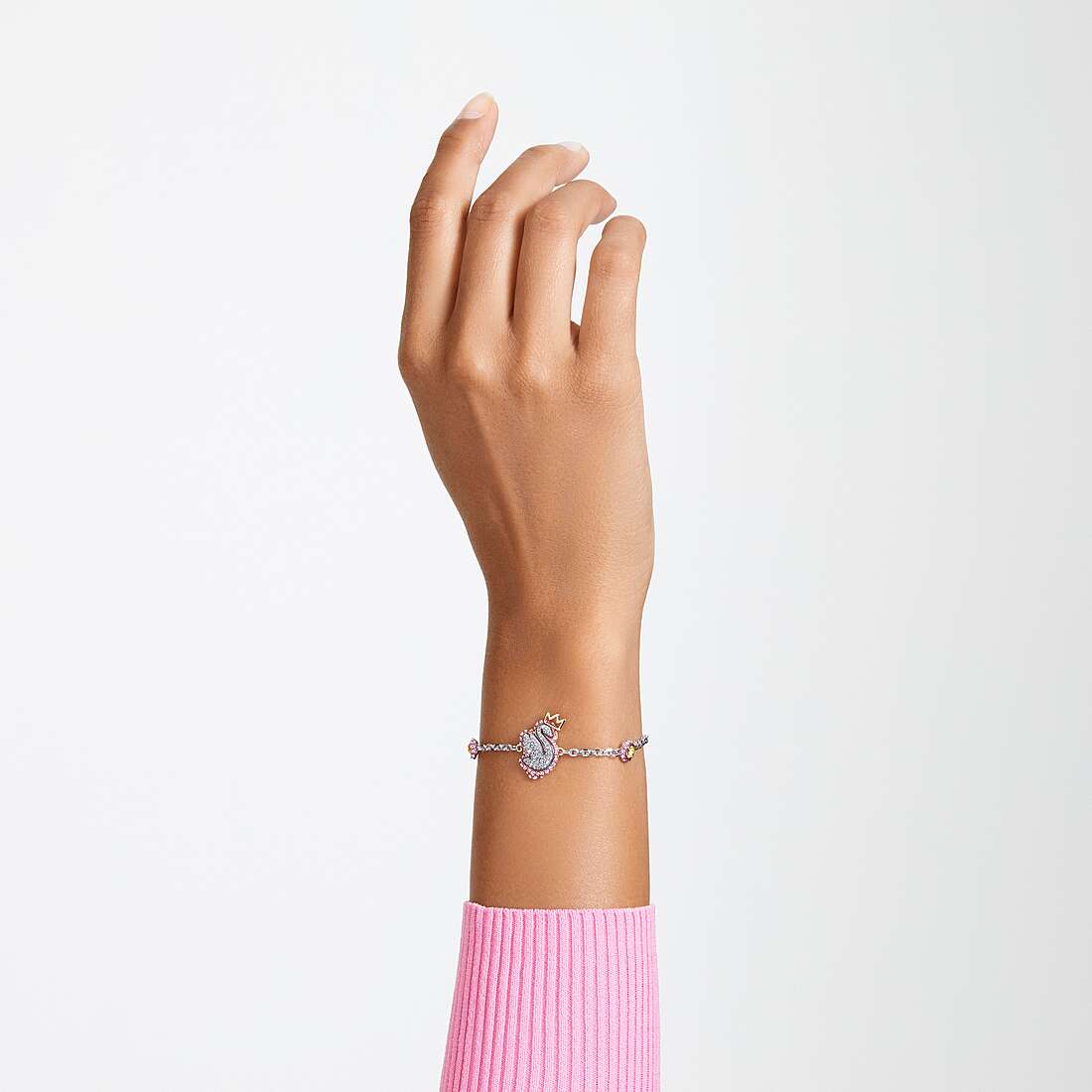 Swarovski bracelets woman 5650188 wearing
