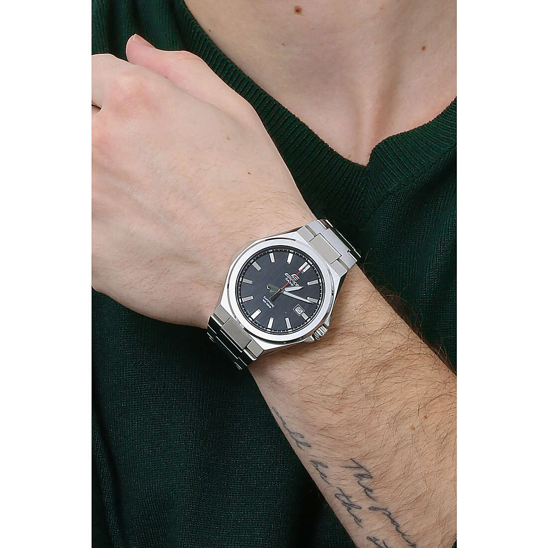 Casio chronographs Edifice man EFB-108D-1AVUEF wearing