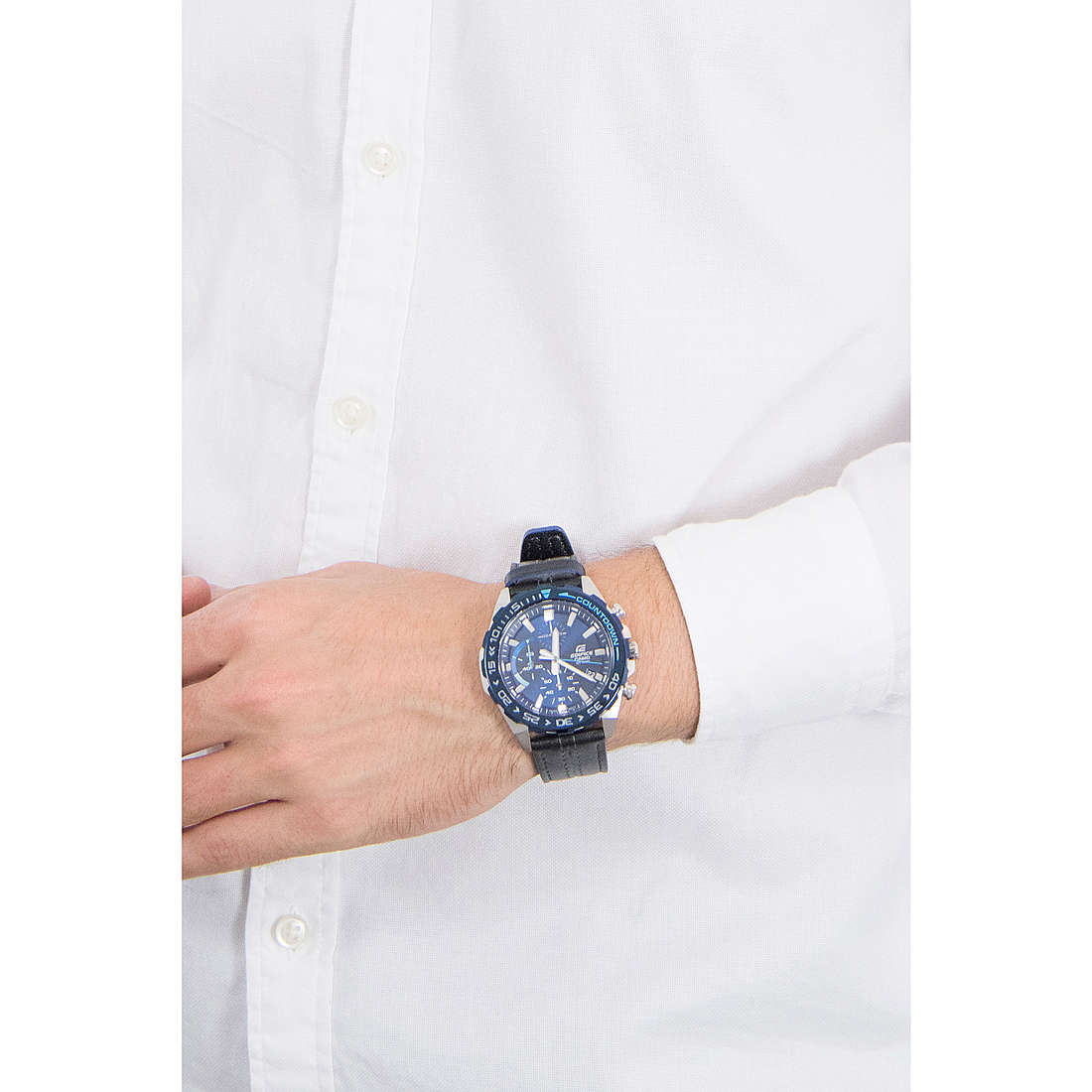 Casio chronographs Edifice man EFR-566BL-2AVUEF wearing