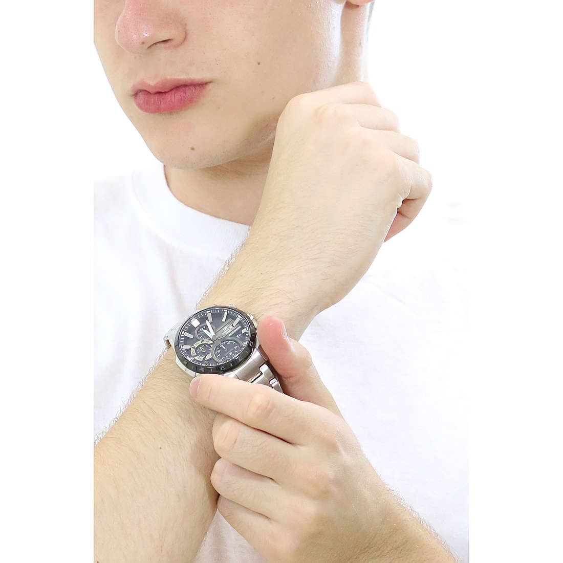 Casio chronographs Edifice man EFS-S620DB-1AVUEF wearing