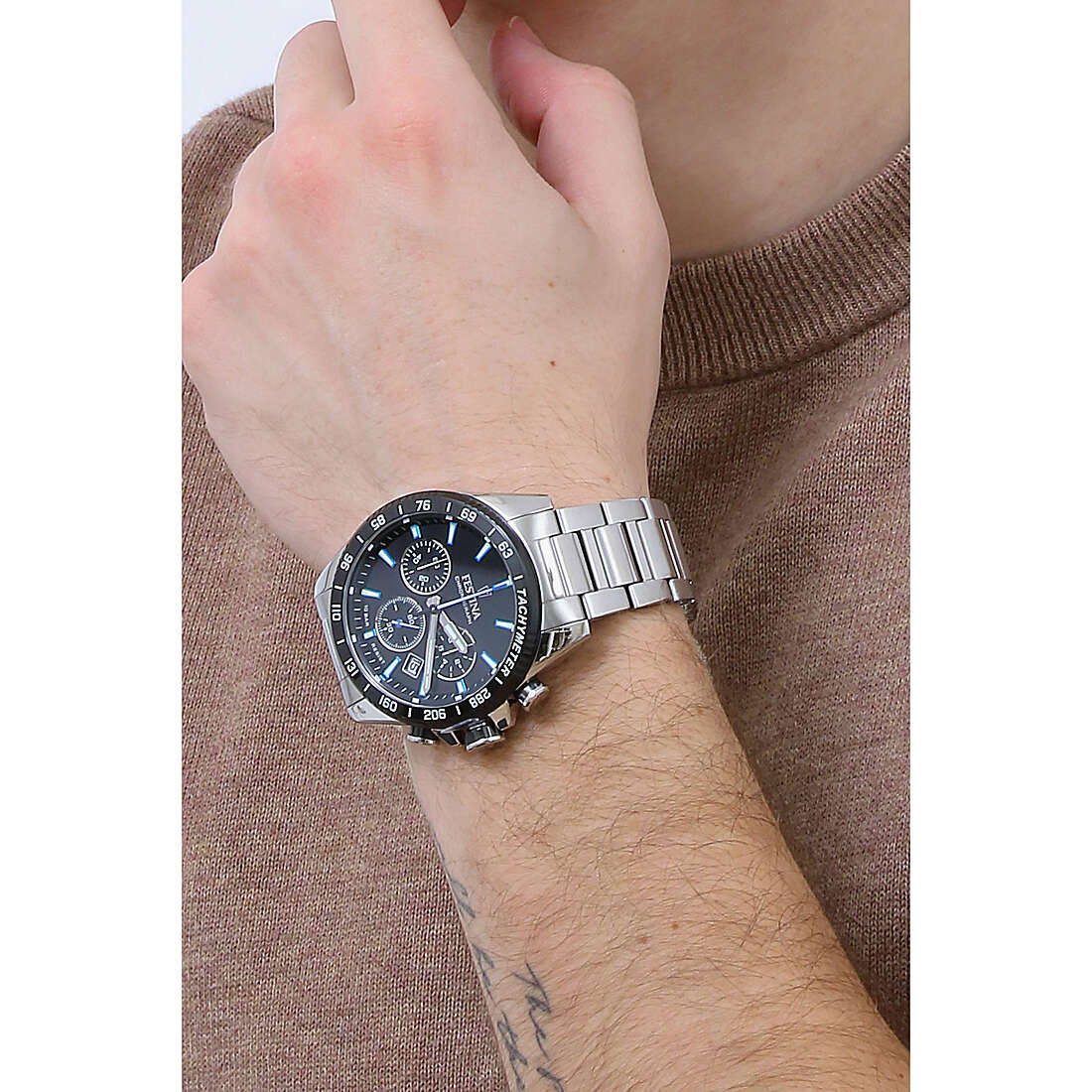 Festina chronographs Timeless Chronograph man F20560/5 wearing