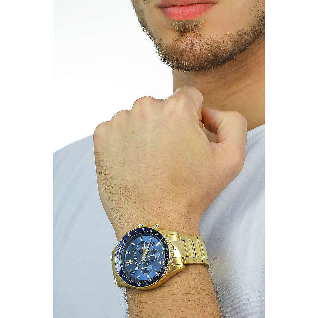 Maserati chronographs Sfida man R8873640008 wearing