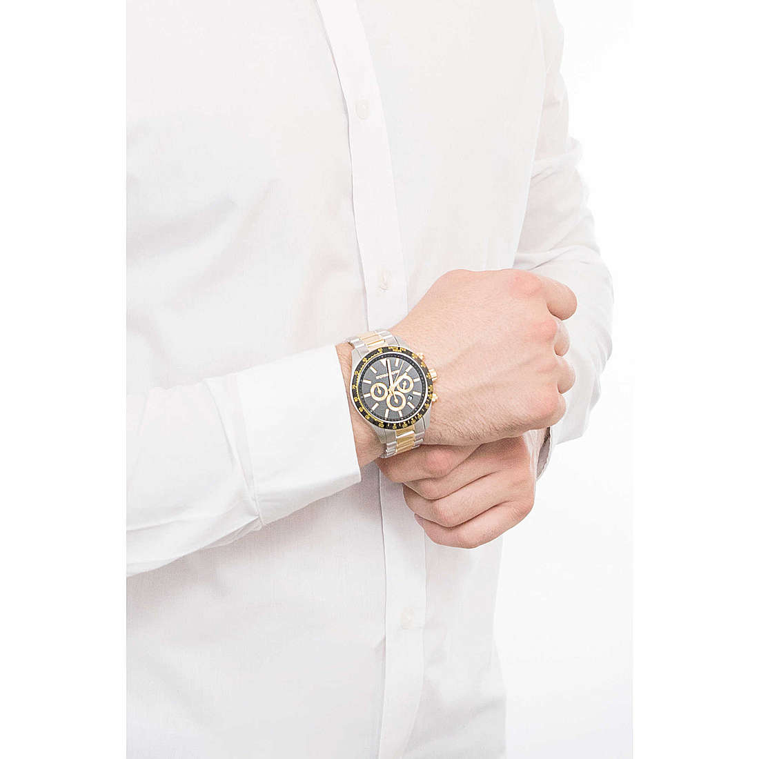 Michael Kors chronographs Layton man MK8784 wearing