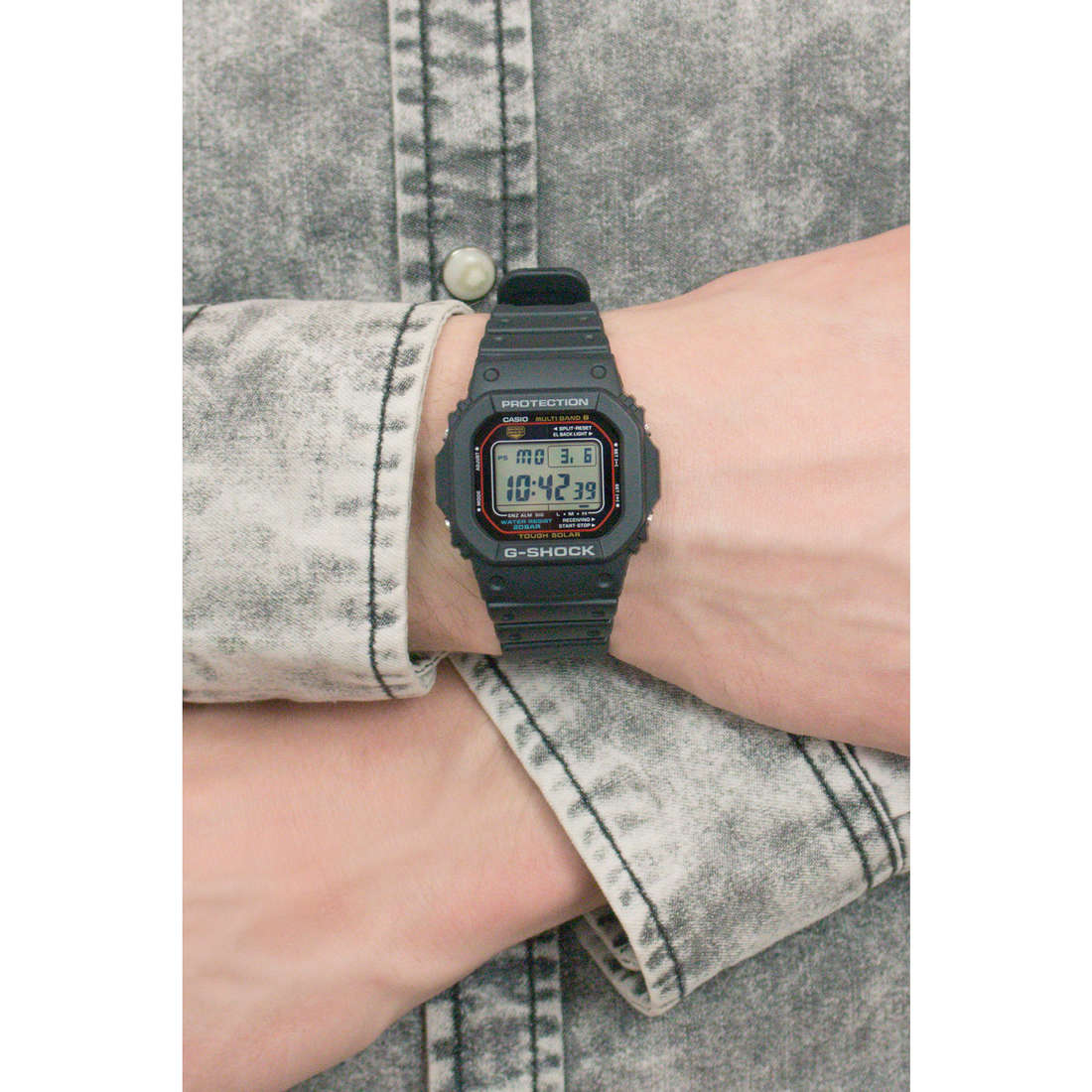 watch digital man G-Shock 5600-FACE GW-M5610-1ER digitals G-Shock