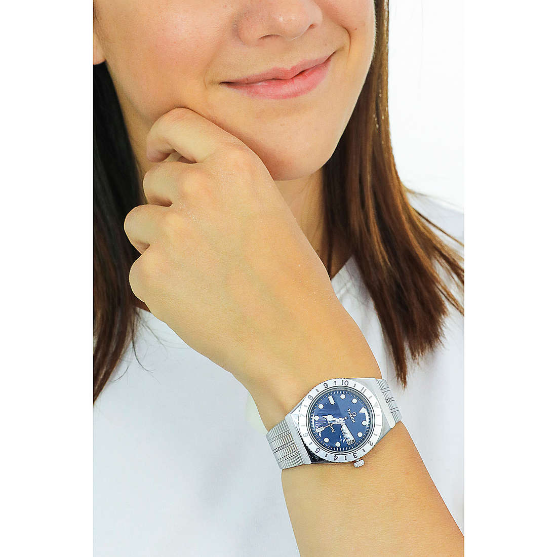 Timex mechanical Q Reissue woman TW2U95500 wearing