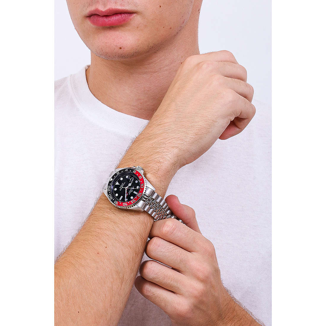 Capital only time Time For Men man AX297-1 wearing