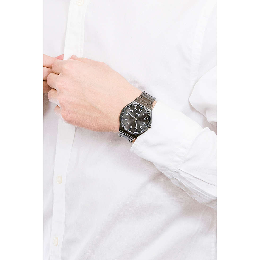 Swatch only time Essentials man SS07B100G wearing