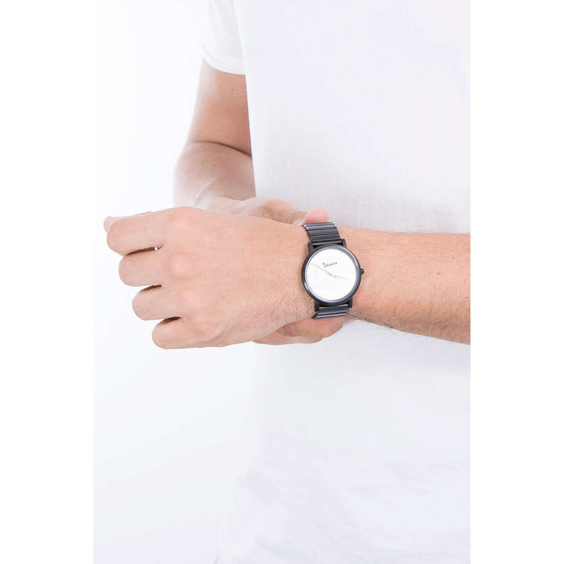Vespa Watches only time Classy man VA-CL01-BK-01SL-CM wearing