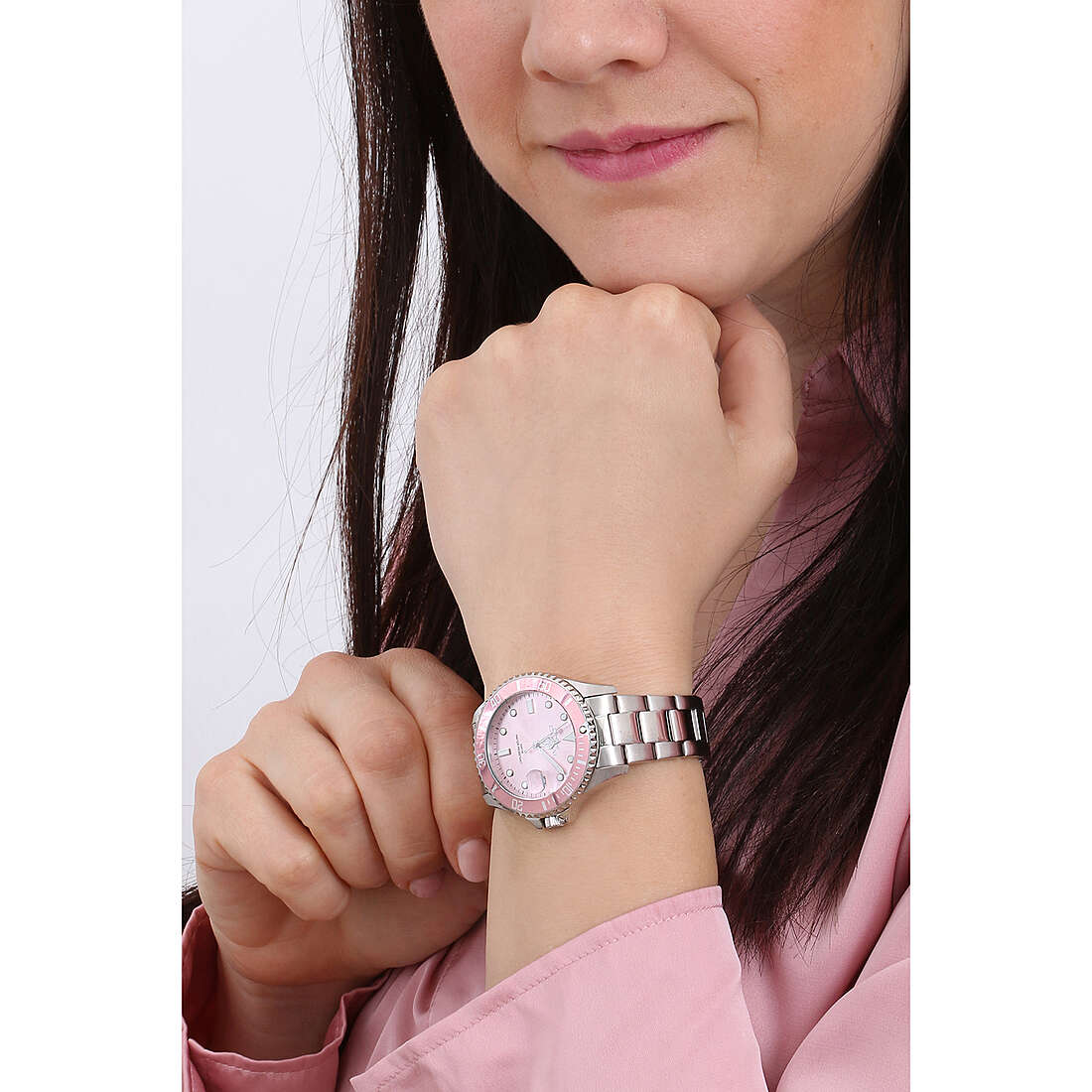 Capital only time Toujours woman AX342-04 wearing