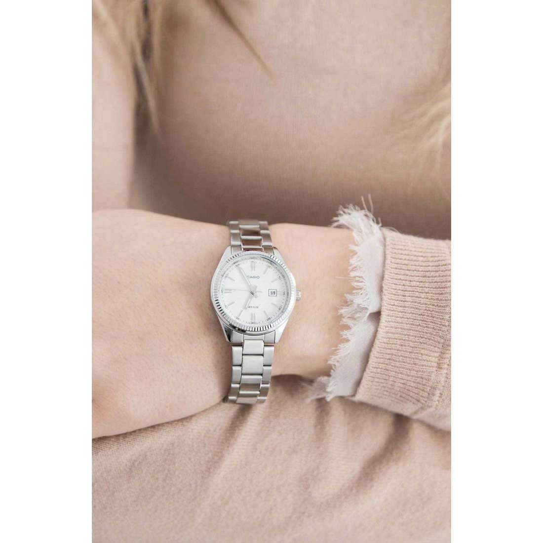 Casio only time Casio Collection woman LTP-1302PD-7A1VEG wearing