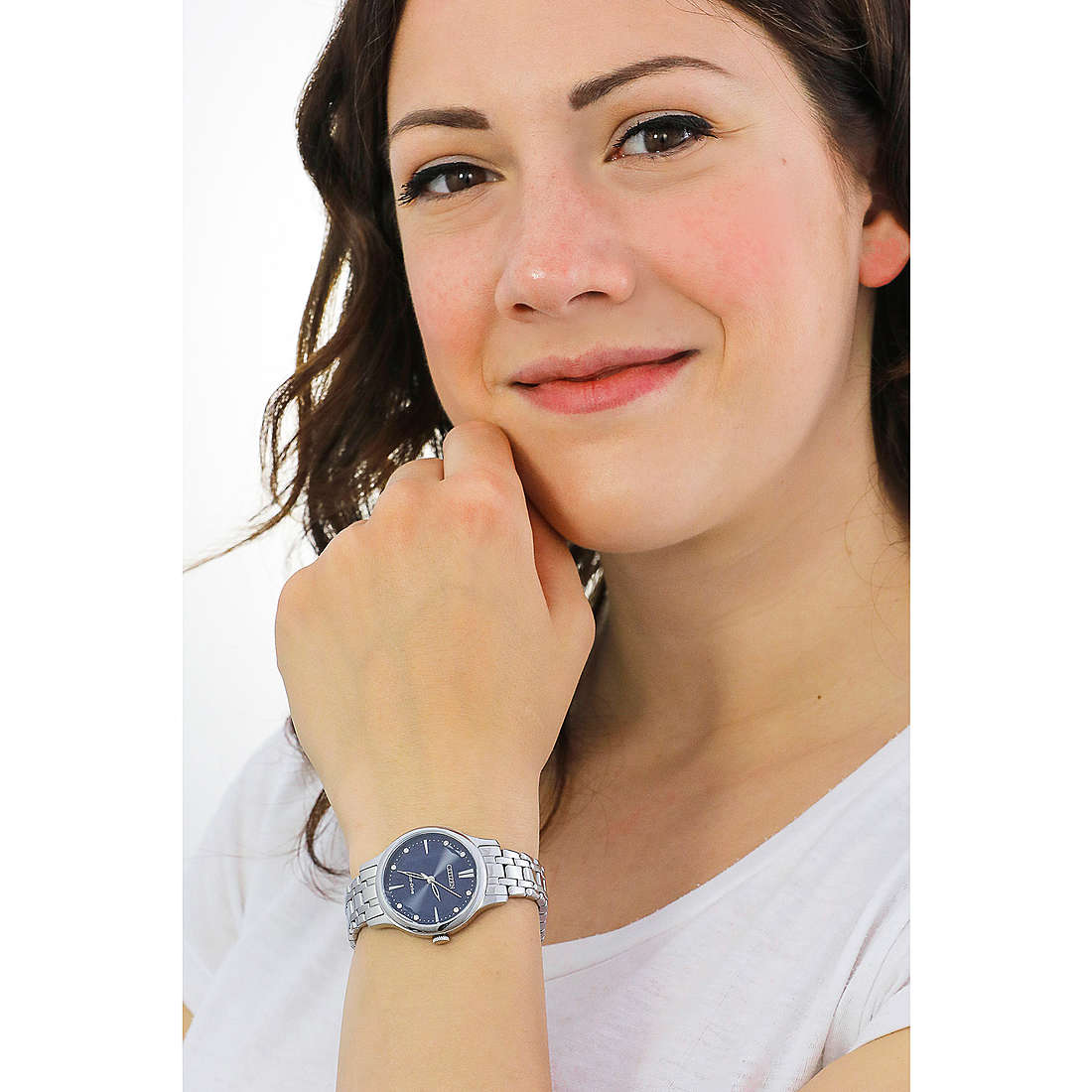 Citizen only time Classic woman EM0890-85L wearing
