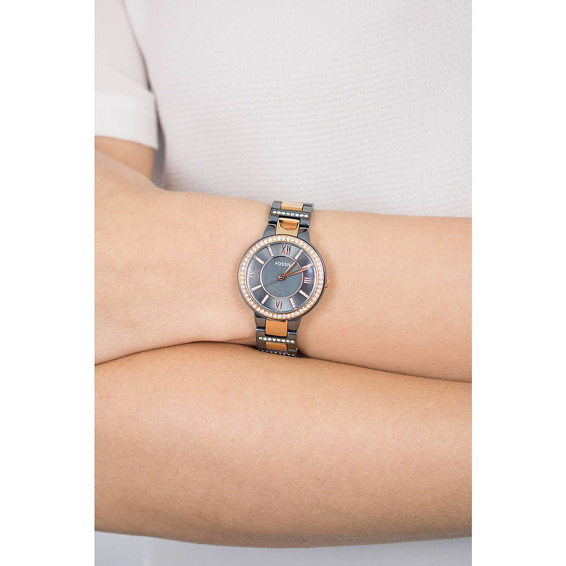 Fossil only time Virginia woman ES4298 wearing