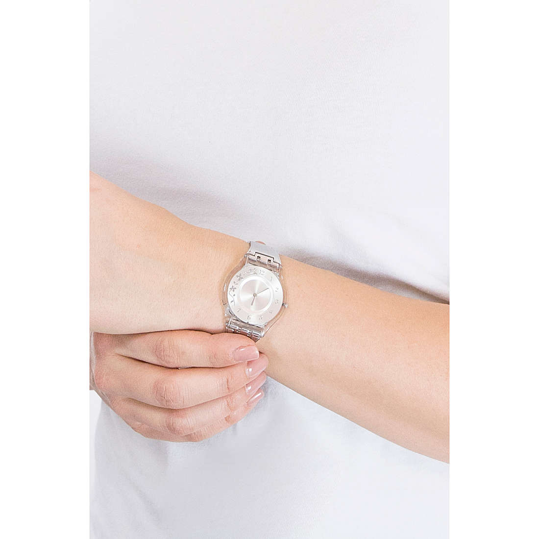 Swatch only time woman SS08K100G wearing