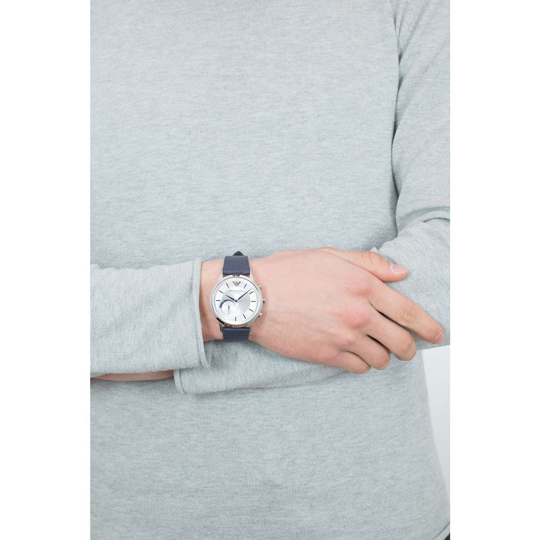Emporio Armani Smartwatches man ART3003 wearing