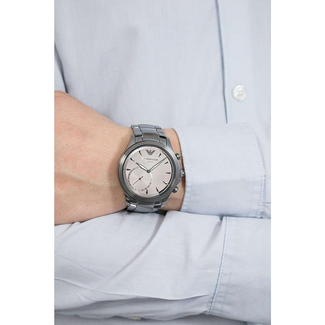 Emporio Armani Smartwatches man ART3017 wearing